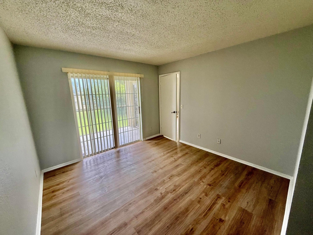1673 Se Green Acres Circle - Photo 10