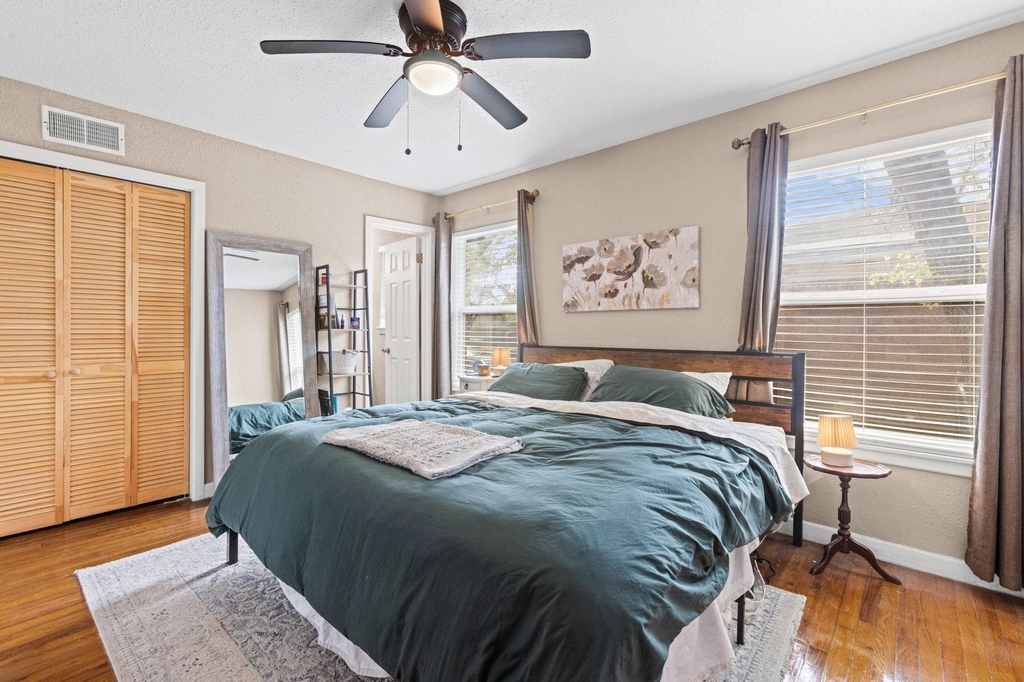 942 Longfellow Street - Photo 17