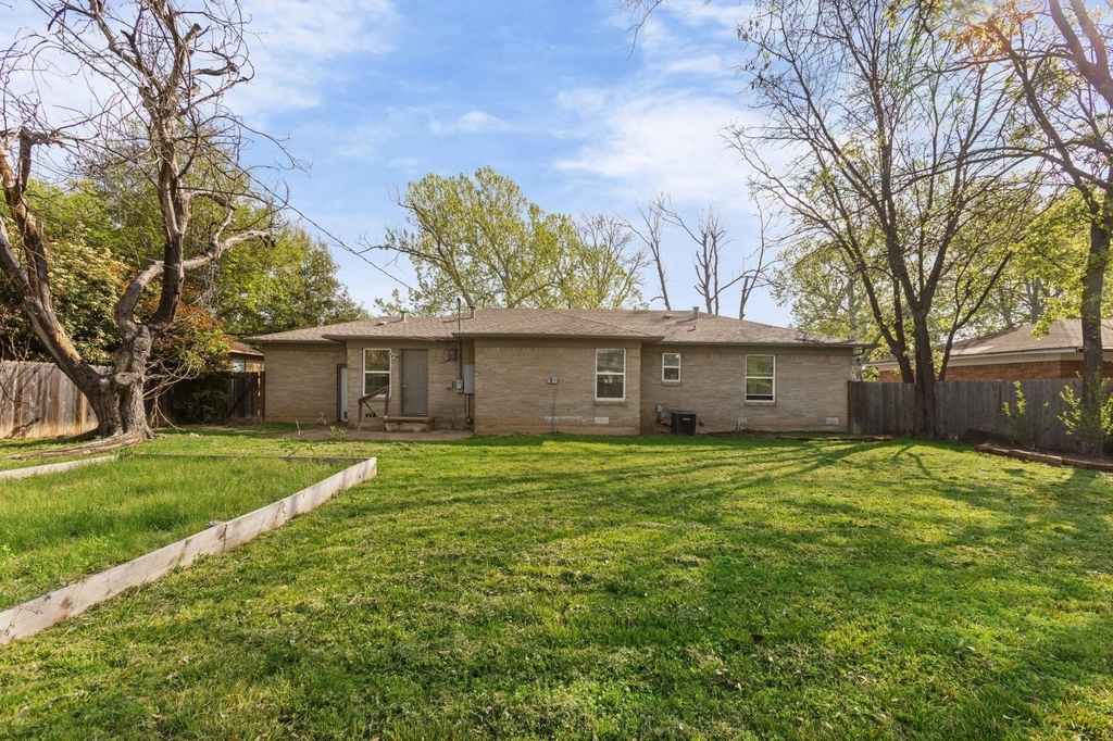942 Longfellow Street - Photo 24