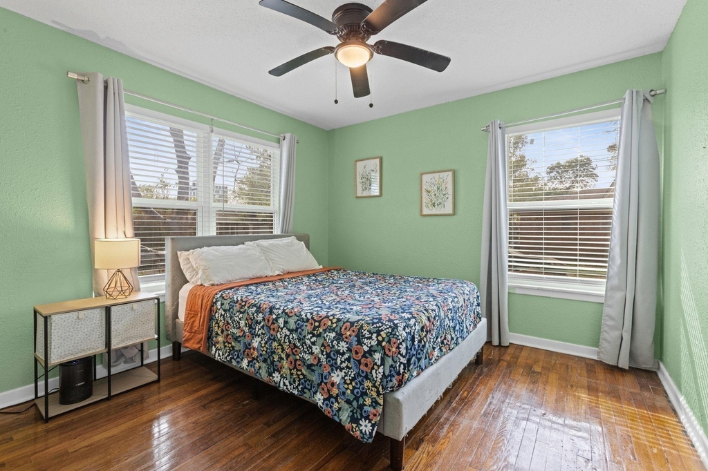 942 Longfellow Street - Photo 20