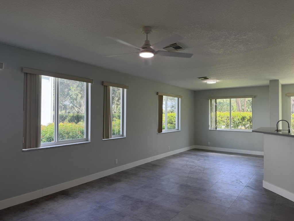 3251 Laurel Ridge Circle - Photo 2