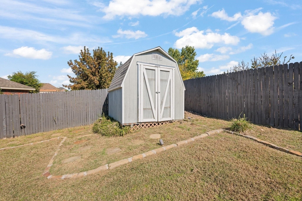 7103 Camp Creek Drive - Photo 20