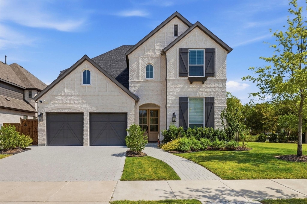 15561 Songbird Street - Photo 0
