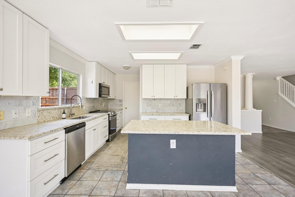 12000 Melrose Lane - Photo 15