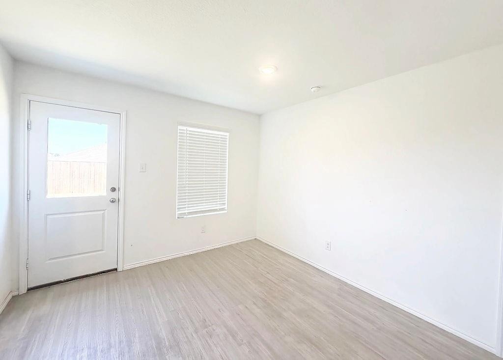 7855 Rutherford Lane - Photo 16