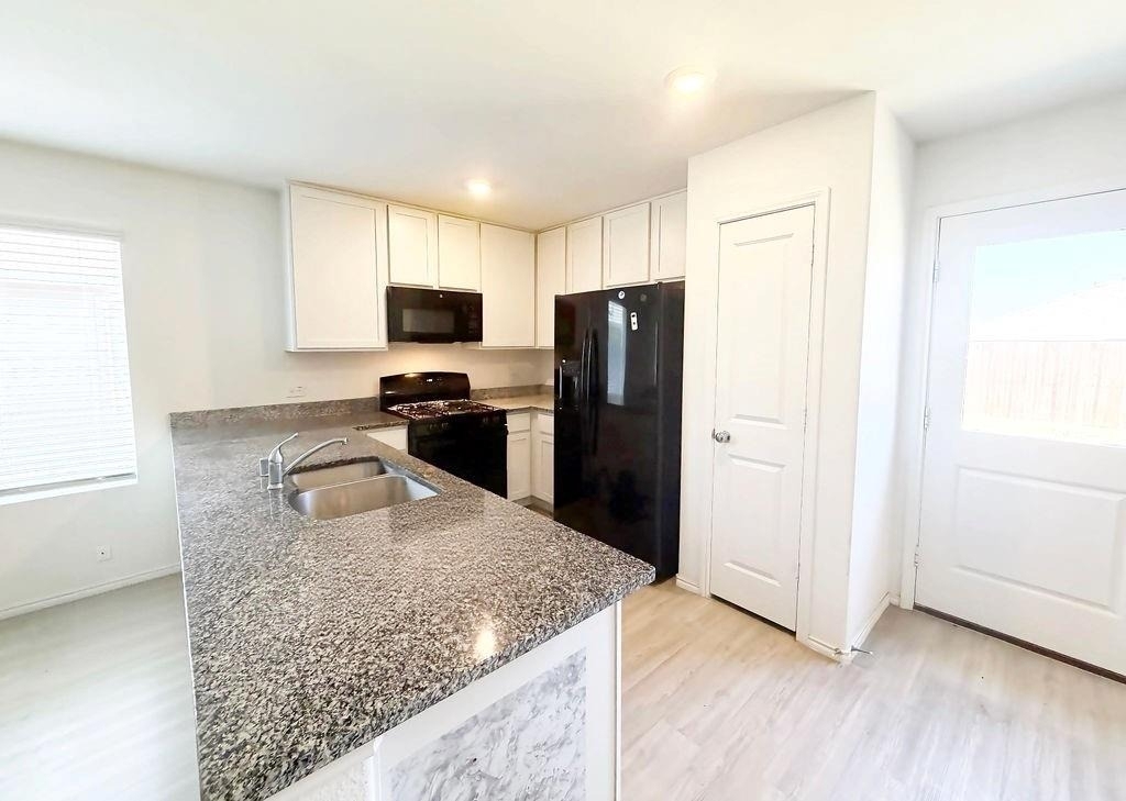 7855 Rutherford Lane - Photo 7