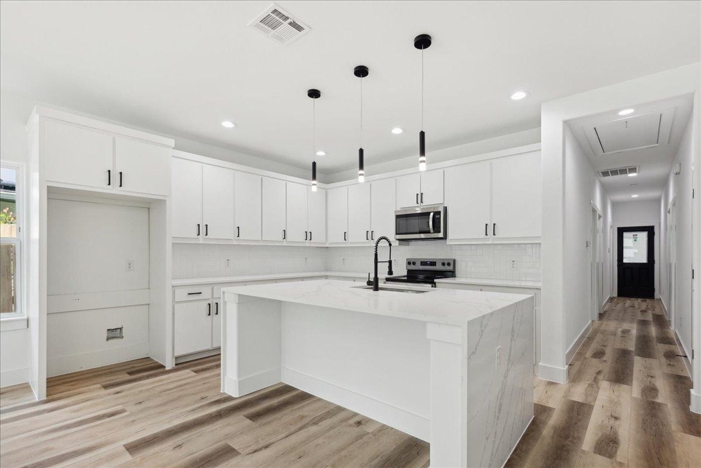 3930 Coolidge Street - Photo 3