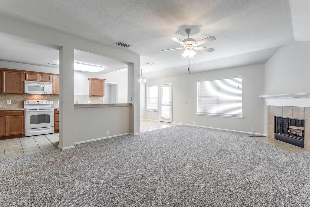529 Quail Hollow Drive - Photo 8