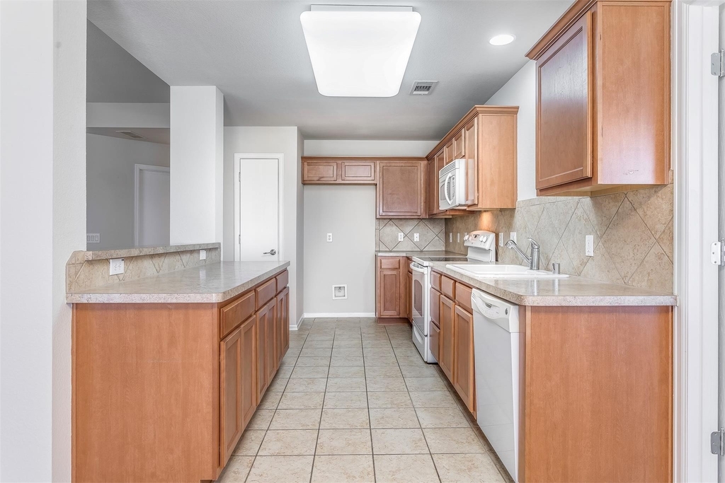 529 Quail Hollow Drive - Photo 16
