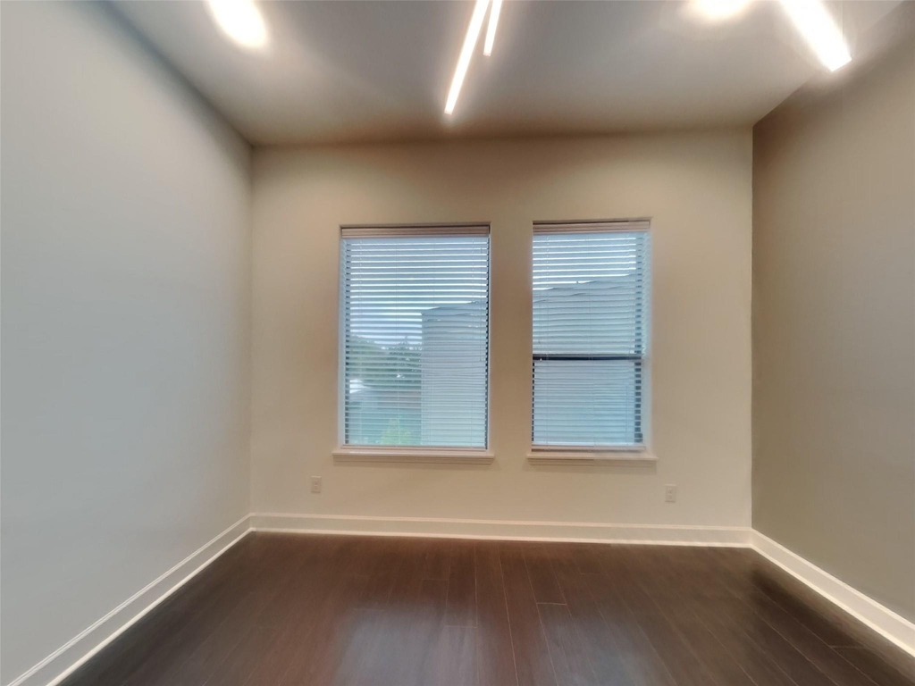 1625 Hickory Street - Photo 5