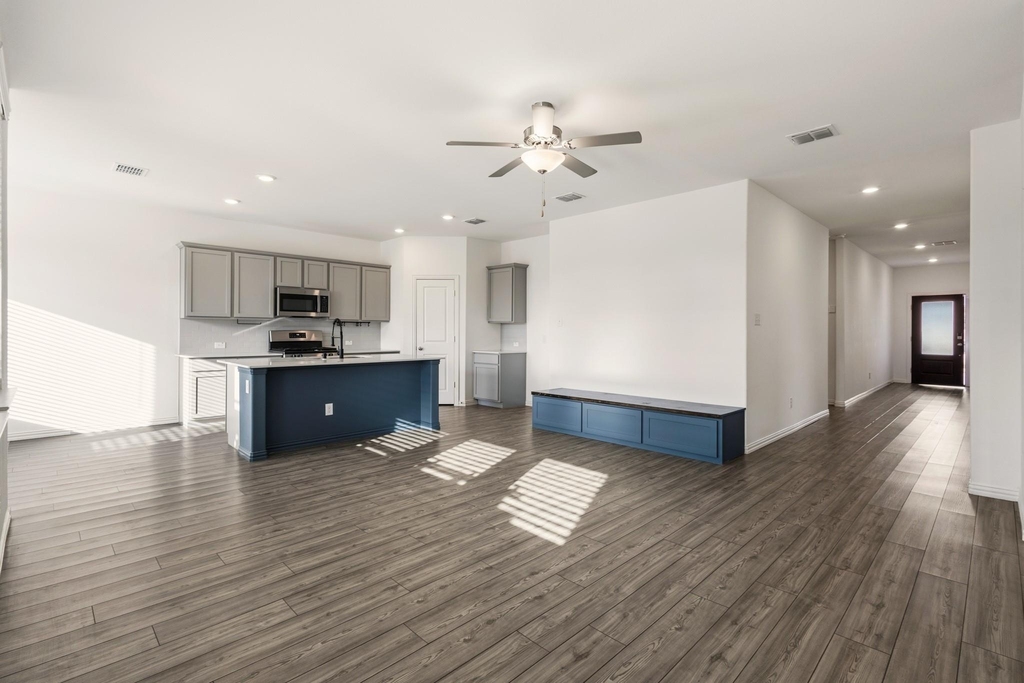 835 Sitwell Drive - Photo 6