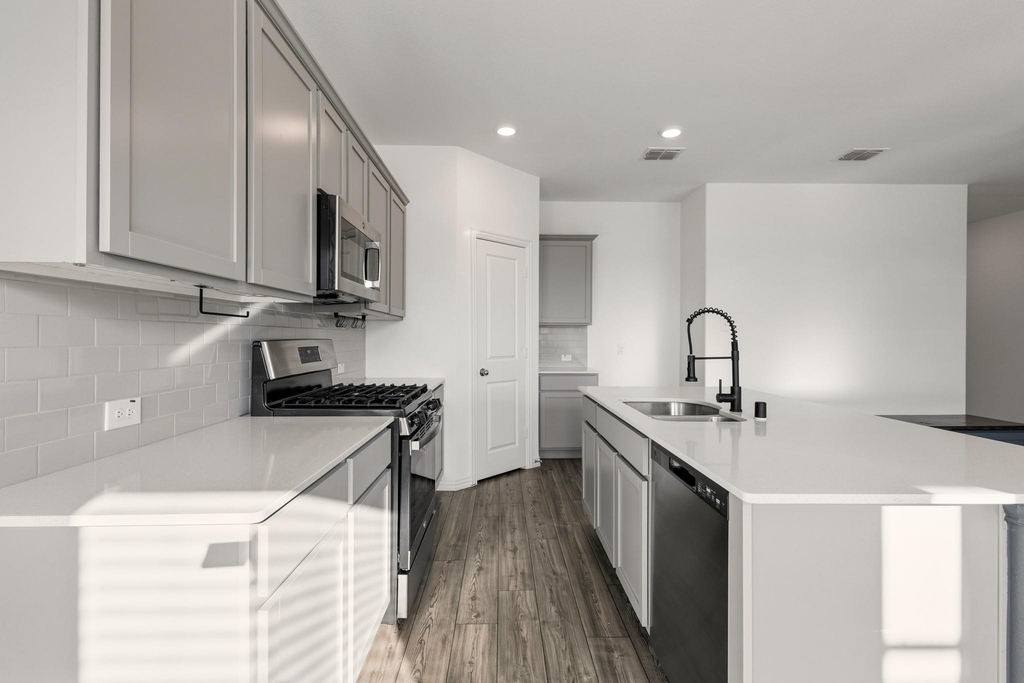 835 Sitwell Drive - Photo 12