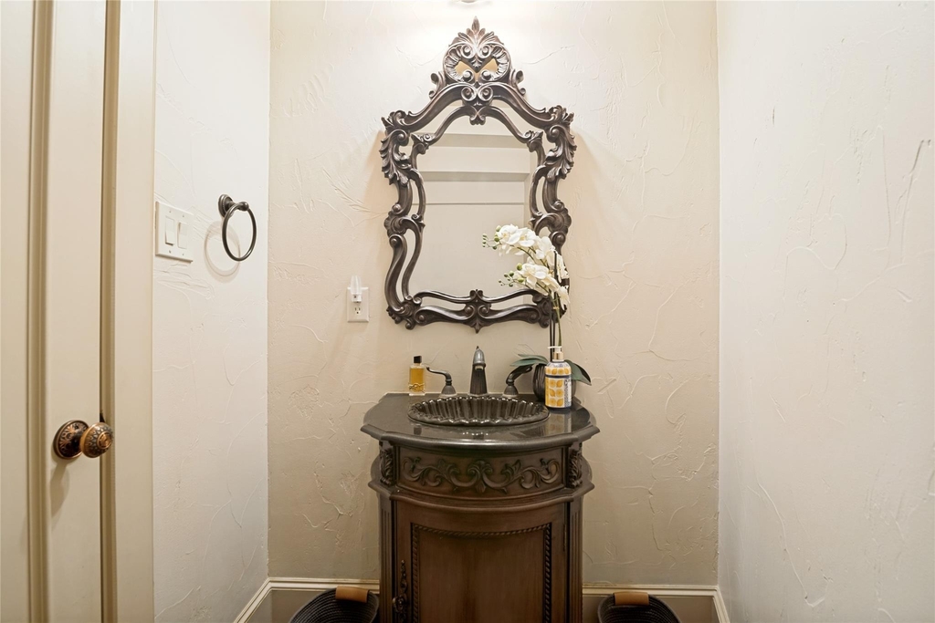 1634 Torrey Pines Lane - Photo 26