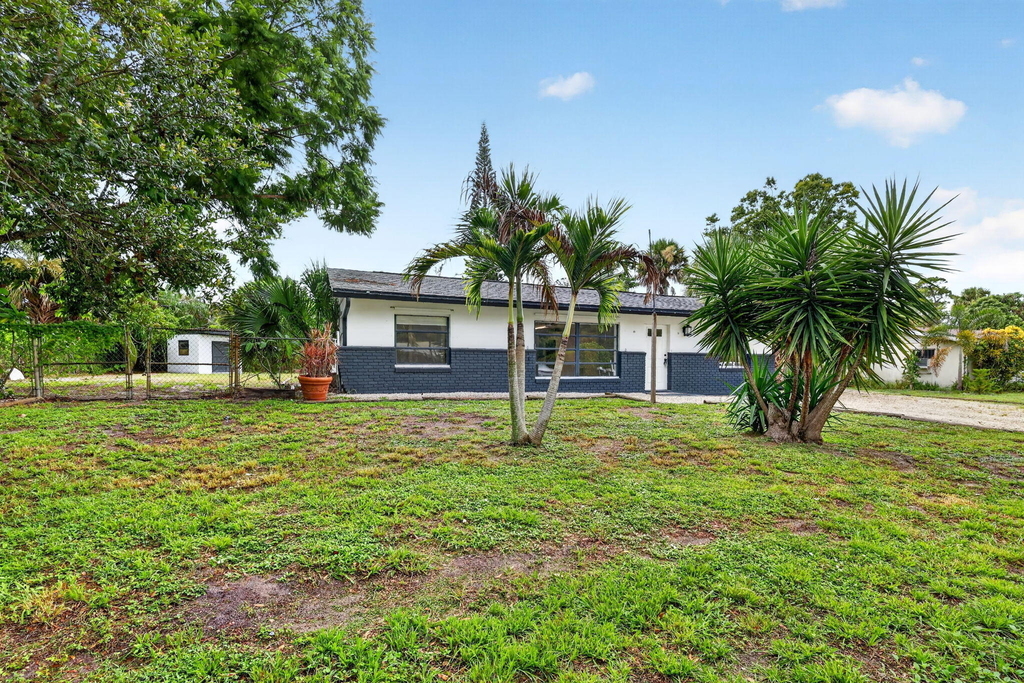 820 Se 13th Street - Photo 2