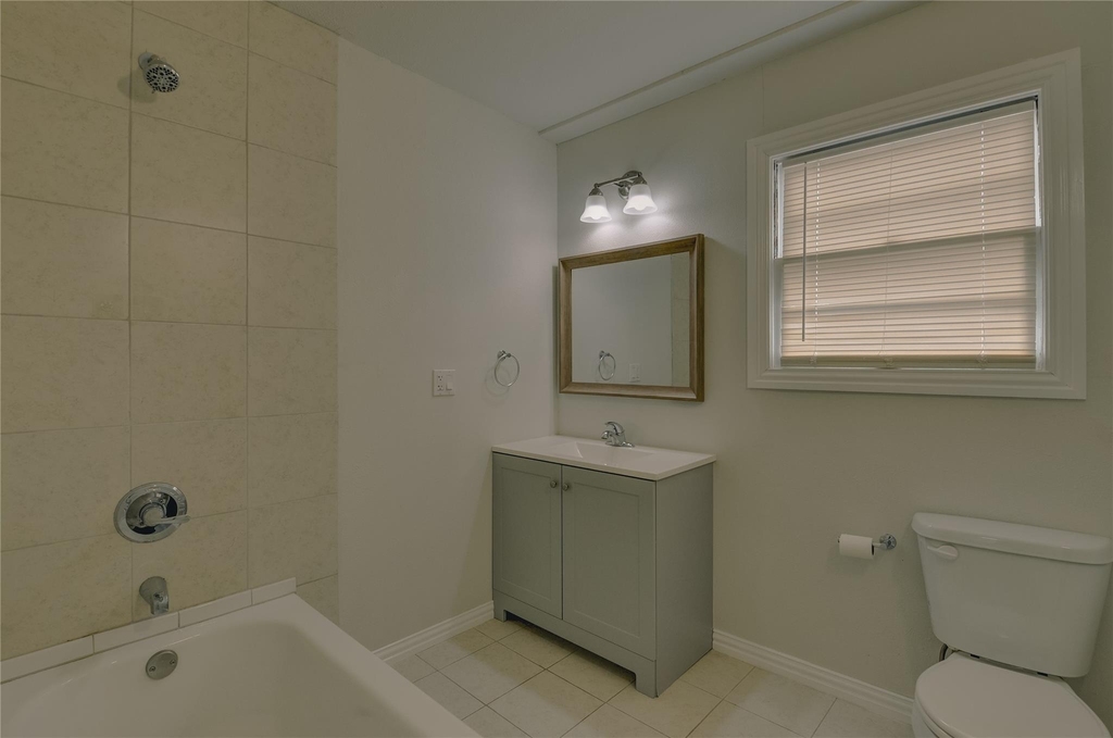1100 Wade Hampton Street - Photo 21