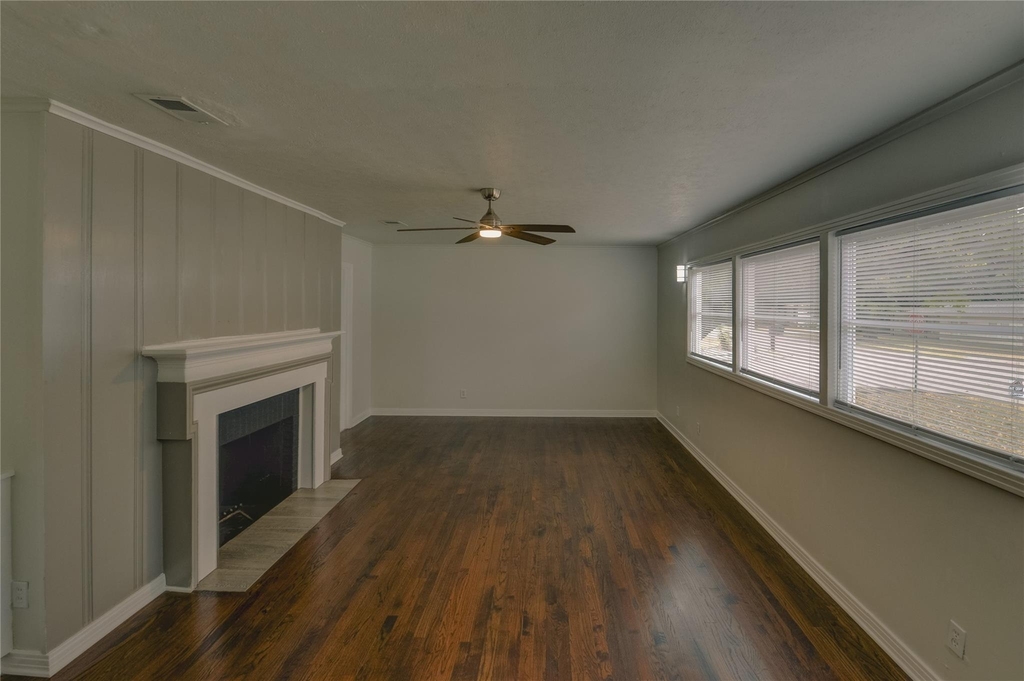 1100 Wade Hampton Street - Photo 5