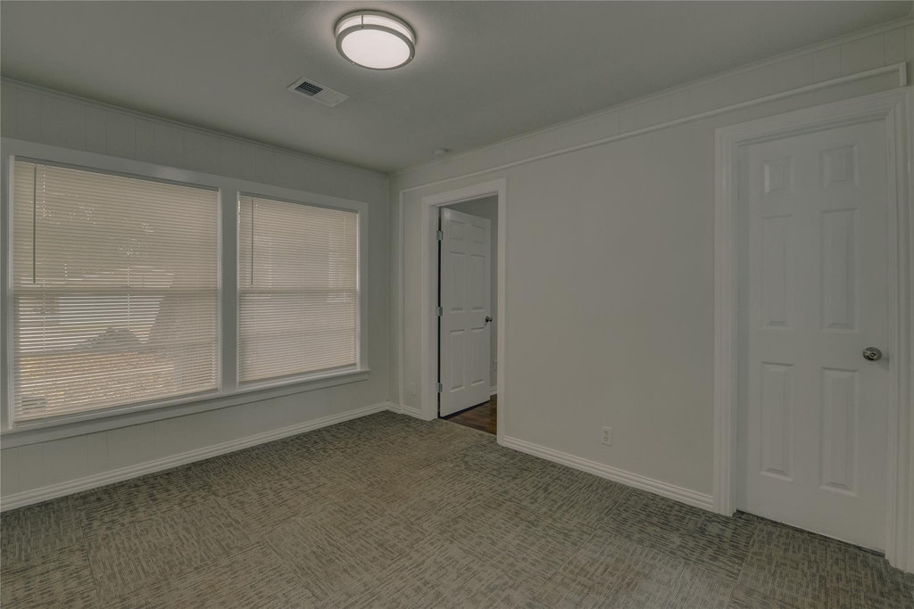 1100 Wade Hampton Street - Photo 16