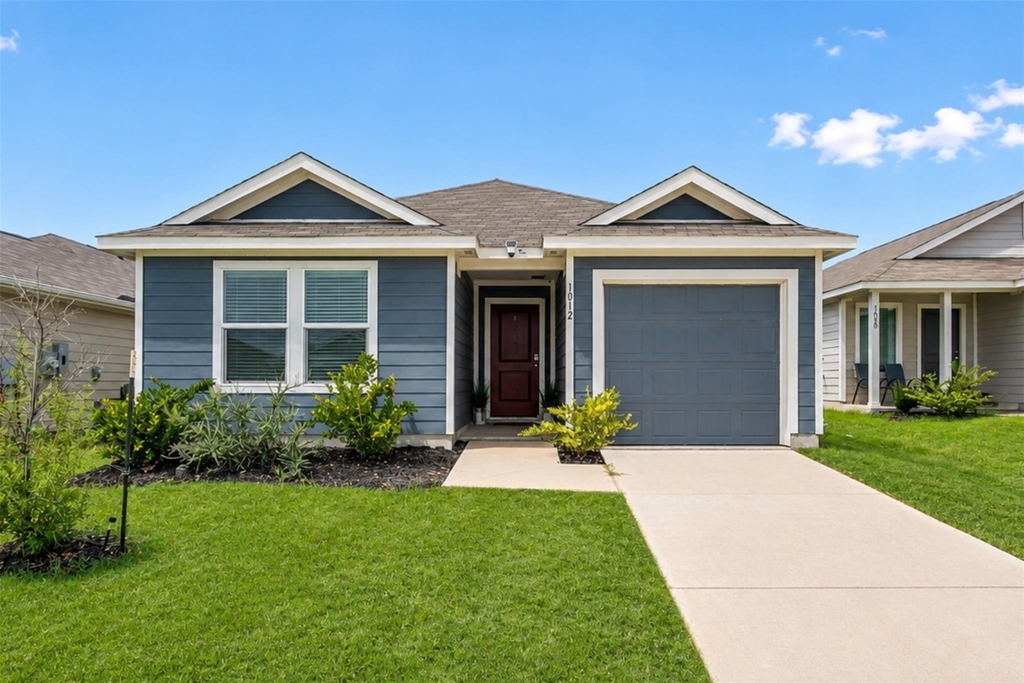 1012 Mountain Laurel Road - Photo 0