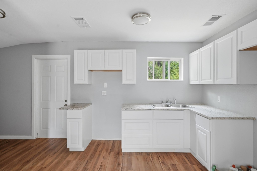 4508 Fletcher Avenue - Photo 6