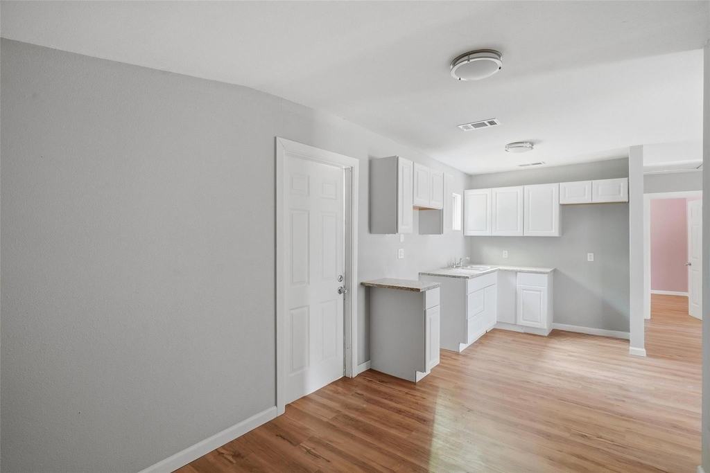4508 Fletcher Avenue - Photo 7