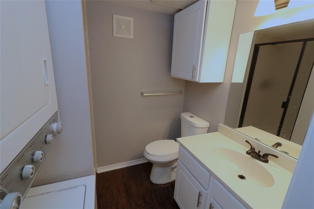9831 Walnut Street - Photo 4