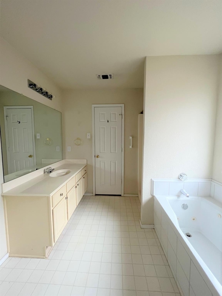 4720 Saint Thomas Place - Photo 14