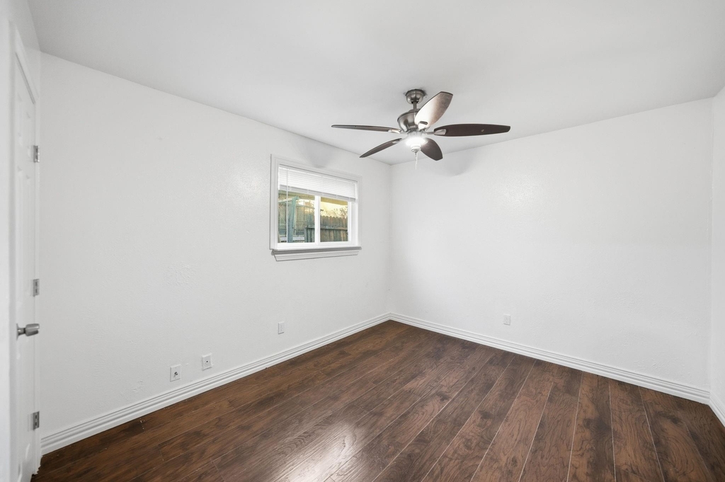 10124 Shayna Drive - Photo 15