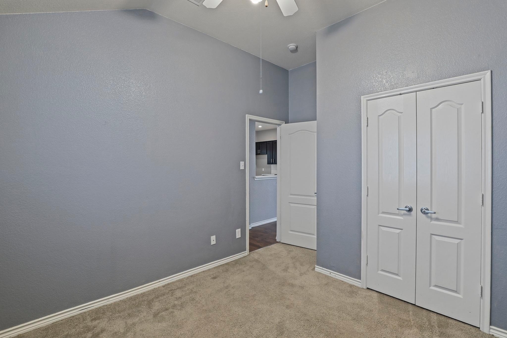 1104 Grey Fox Drive - Photo 10