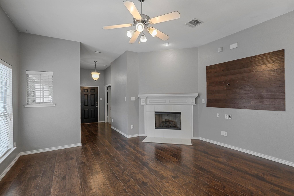 1104 Grey Fox Drive - Photo 5
