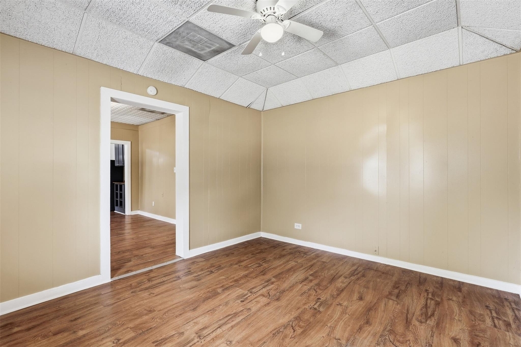 1415 Stanwood Avenue - Photo 3