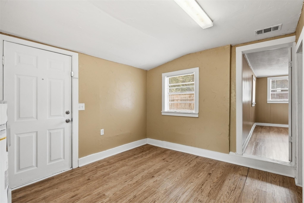 1415 Stanwood Avenue - Photo 13