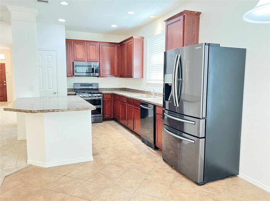 15465 Adlong Drive - Photo 4