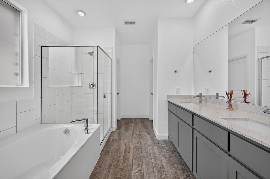 1005 Chaplin Drive - Photo 11