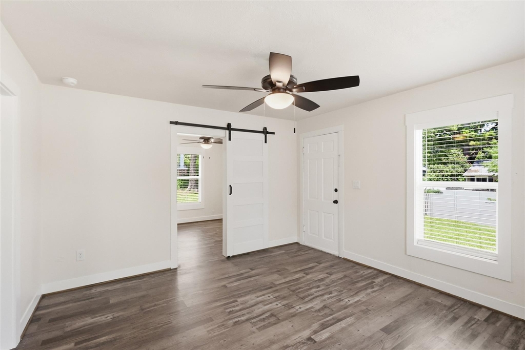 707 W Water Street - Photo 16