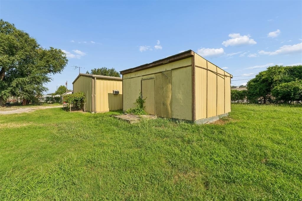 902 N Purdue Avenue - Photo 30