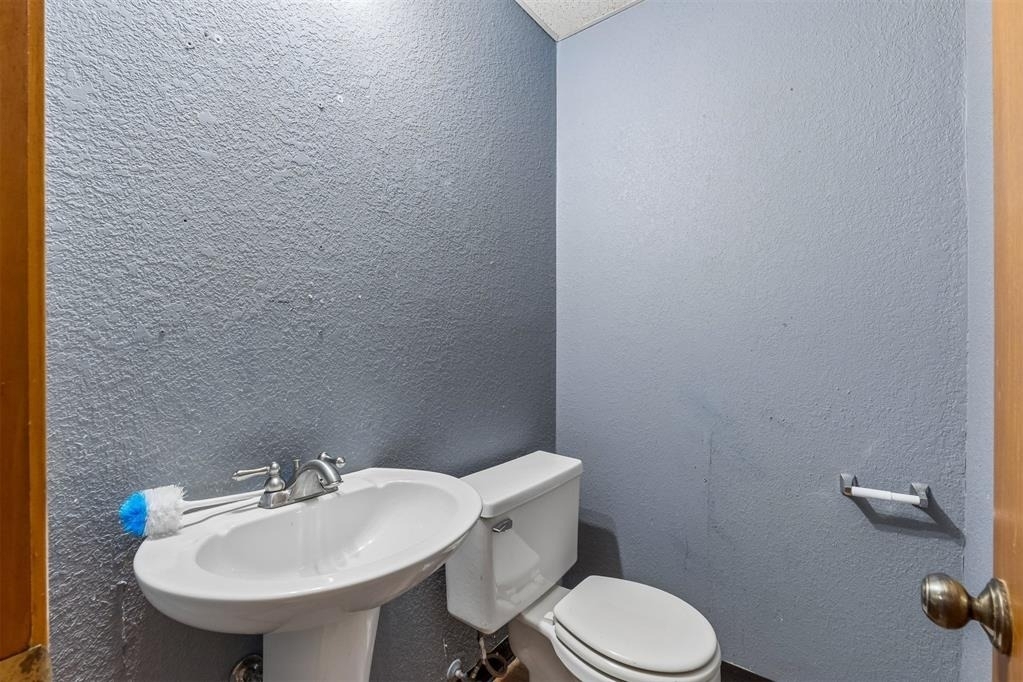 902 N Purdue Avenue - Photo 19