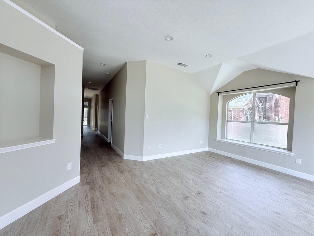 7608 Sunburst Trail - Photo 1
