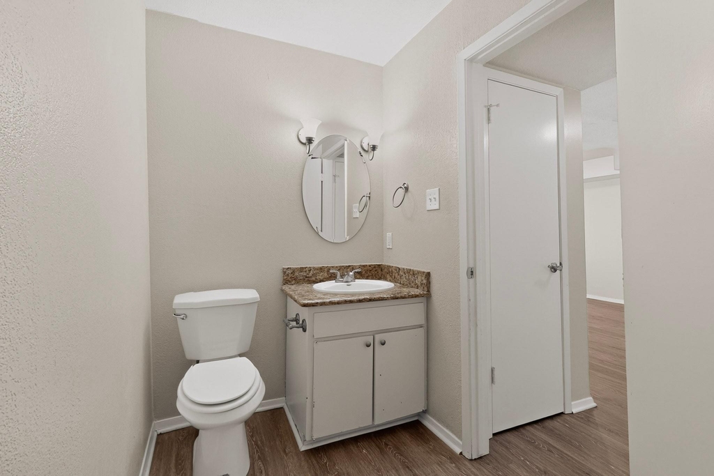 1949 Shorewood Drive - Photo 14