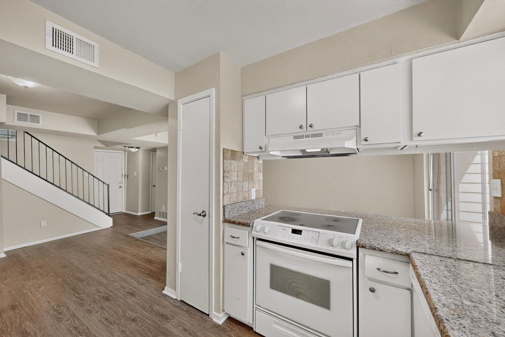 1949 Shorewood Drive - Photo 13