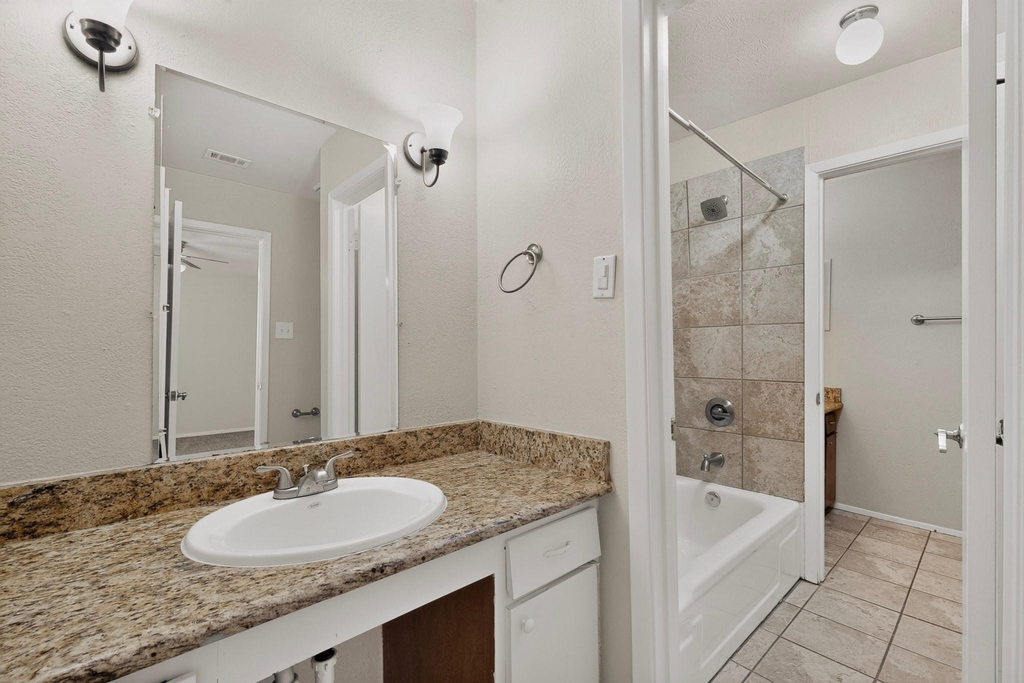 1949 Shorewood Drive - Photo 19