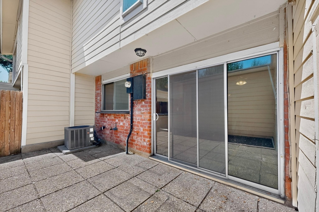 1949 Shorewood Drive - Photo 28