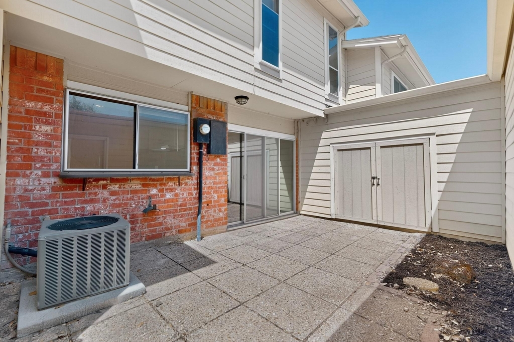 1949 Shorewood Drive - Photo 29