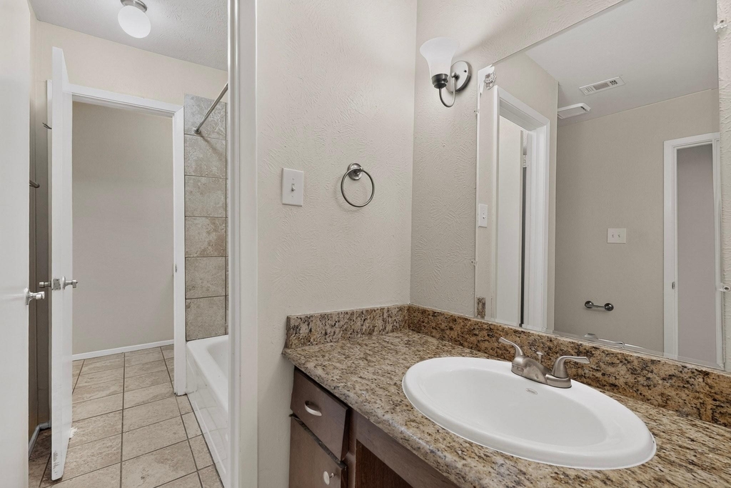 1949 Shorewood Drive - Photo 20