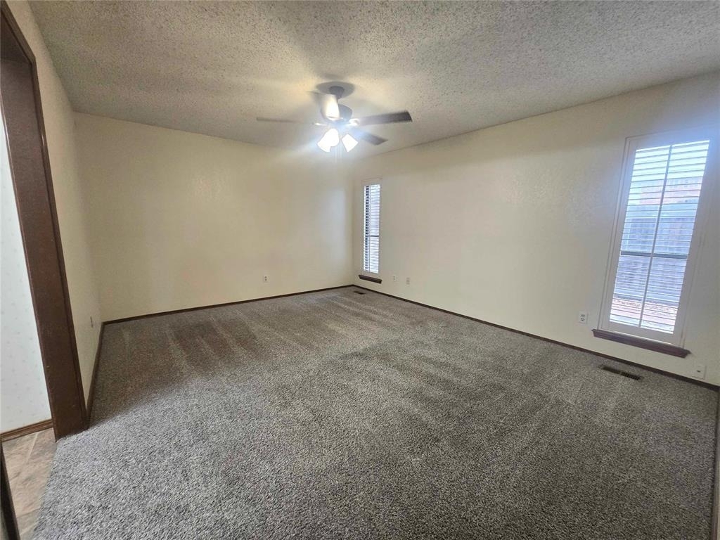 1212 Kingston Court - Photo 10