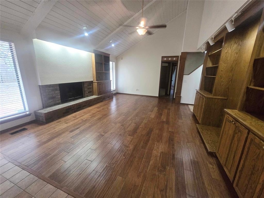 1212 Kingston Court - Photo 3