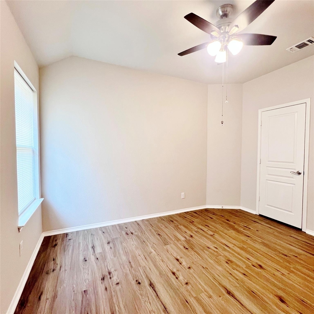 123 Timberline Drive - Photo 17