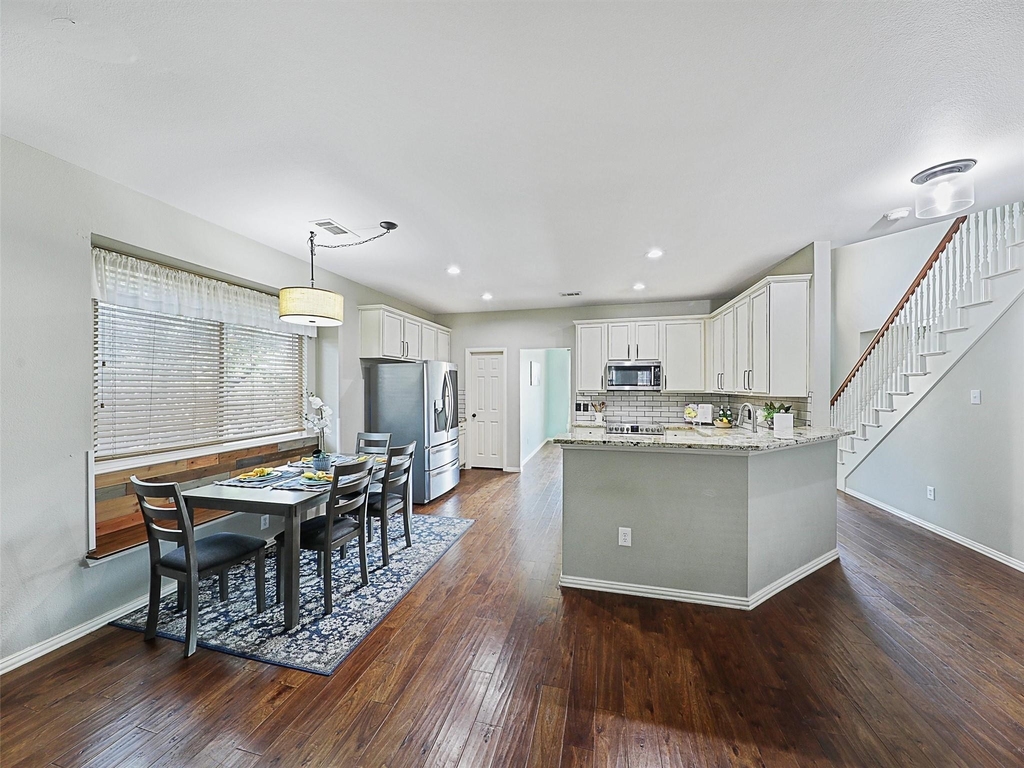 5004 Rain Forest Drive - Photo 25
