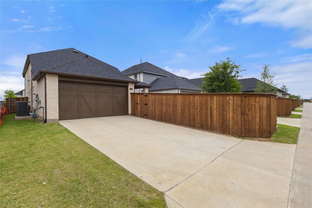 2609 Holland Court - Photo 28