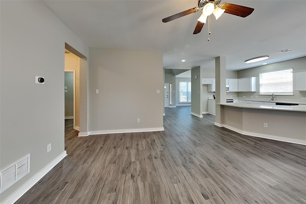 7016 Frost Lane - Photo 3