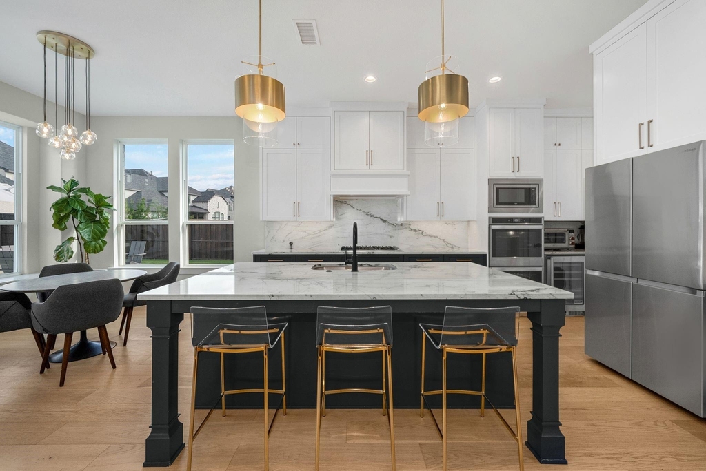 6190 Manderlay Drive - Photo 4